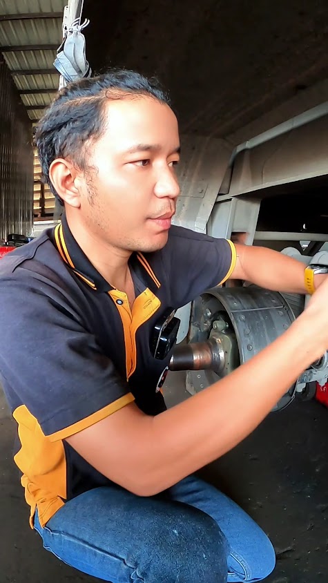 เพชรออโต้ไทร์ ศูนย์บริการยางและบำรุงรักษารถบรรทุก โคราช - 3