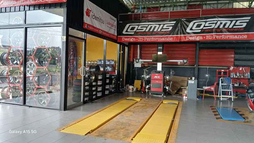 เอสบี​เอส​คาร์แคร์​ (SBS CAR CARE) ล้างรถ แม็ก ยาง ตั้งศูนย์รถยนต์ ฟิลม์กรองแสงรถยนต์ ฟิลม์รถยนต์ - 4