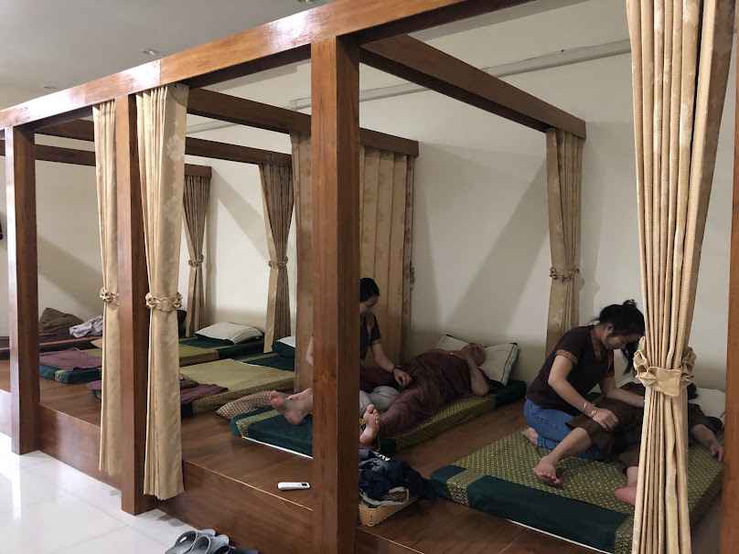 เฮือนล้านนานวดเพื่อสุขภาพ (Huen Lanna Massage)