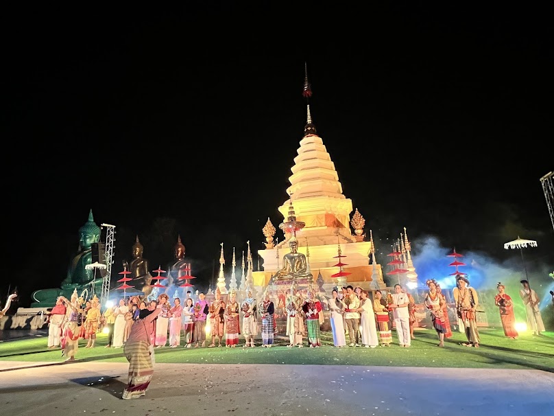แพรว รถเช่าเชียงราย รถตู้เชียงราย - 4