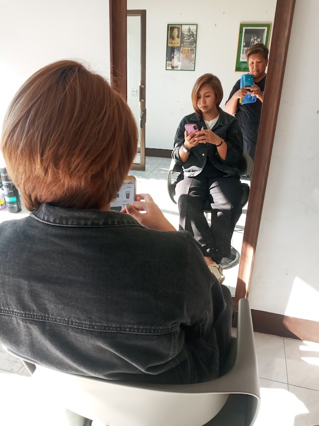 แฮร์ ฟอร์ ยู