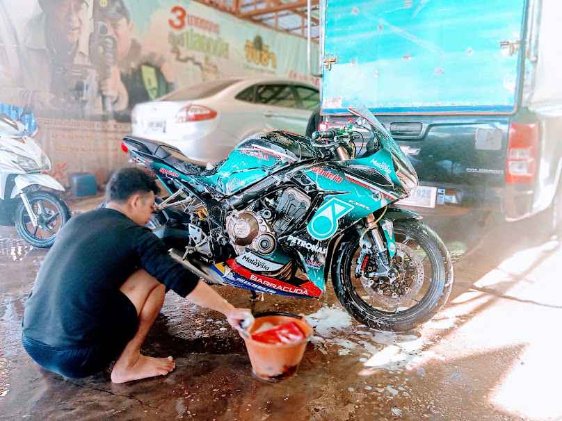 โทยามะ ล้างรถ โลตัสบึงกาฬ - 3