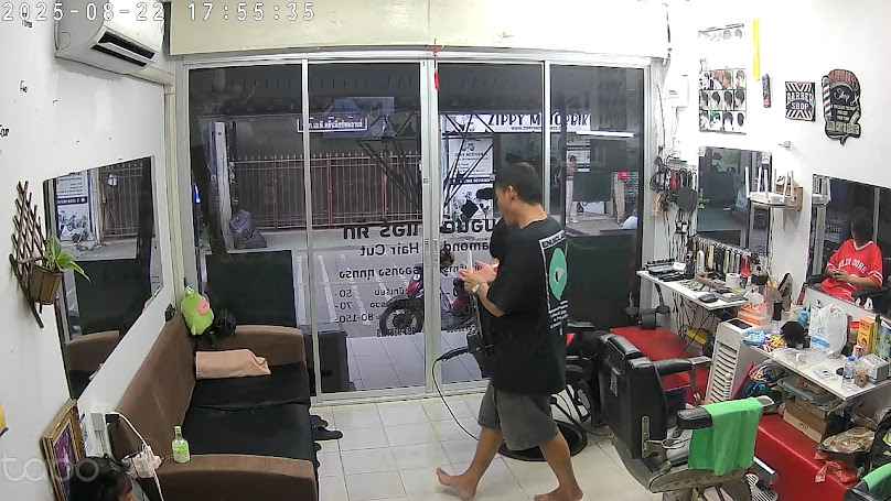ไดมอนด์ แฮร์คัท Diamond Hair Cut Barber & Salon ร้านตัดผม ชาย หญิง สระไดร์ ทำสีผม - 3