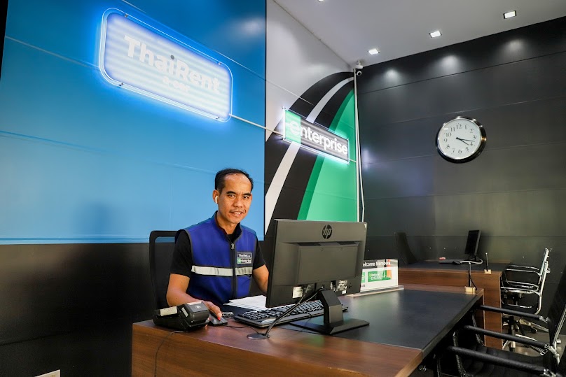 ไทยเร้นท์อะคาร์ (Thai Rent A Car) Bangkok City Din Daeng - 3