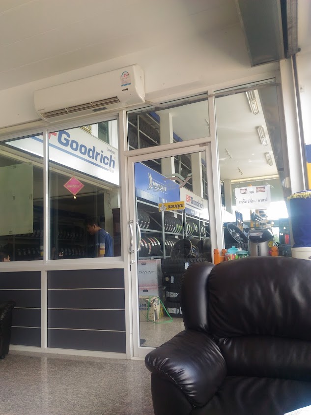 TYREPLUS CK YANGYONT and Service - 4