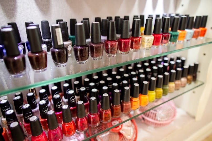 Bright Nail Thaphae - Body Waxing, Hair and Nail Salon