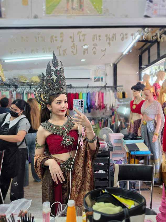 ไอยราชุดไทยวัดไชยวัฒนาราม - 2