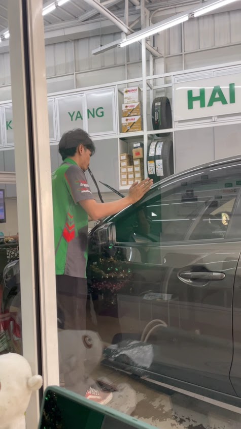ไฮ้การยาง Castrol Auto Servic - HAIKANYANG Castrol Auto Service - 4
