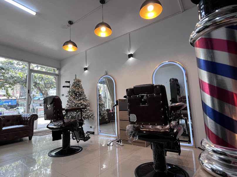 𝓐-𝓙 Barber - 3