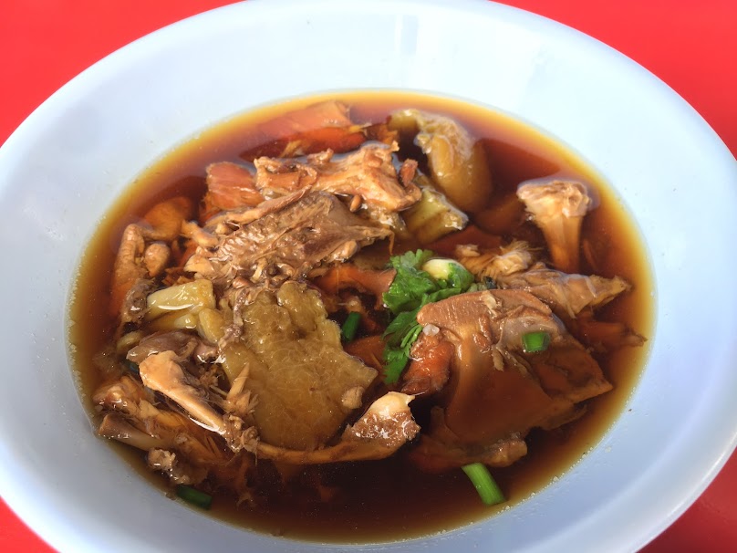 17386 ตลาดต้นไม้ไก่คู่ คลอง14