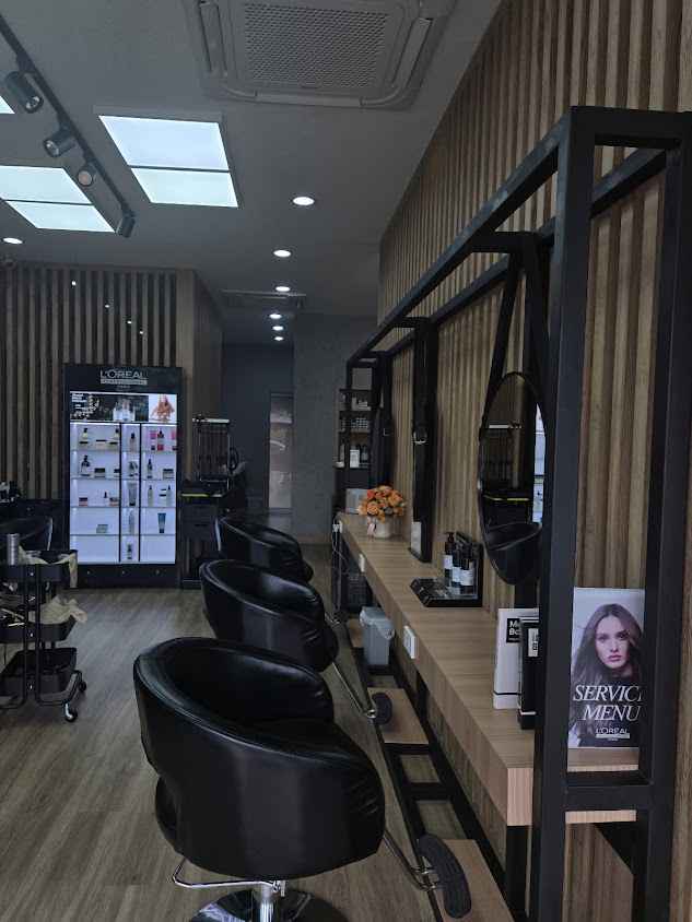 226 Hair Story - 4