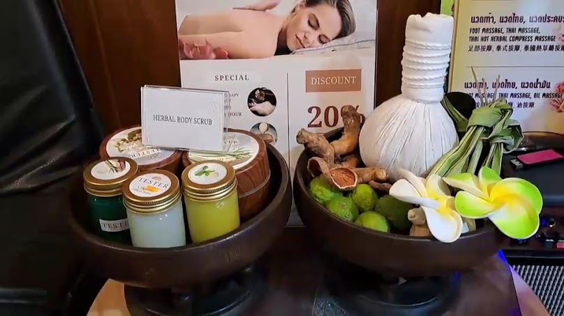 65 Thai massage - 3