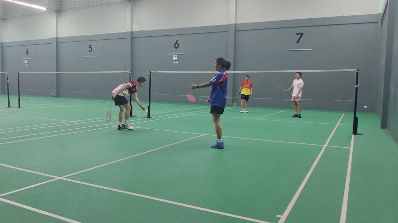 81 Badminton Hall - 3