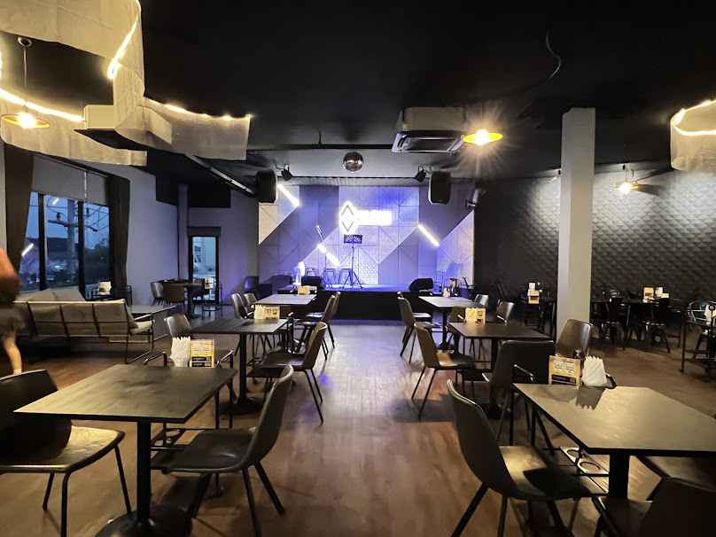 81 Bar @ J Space Sansai