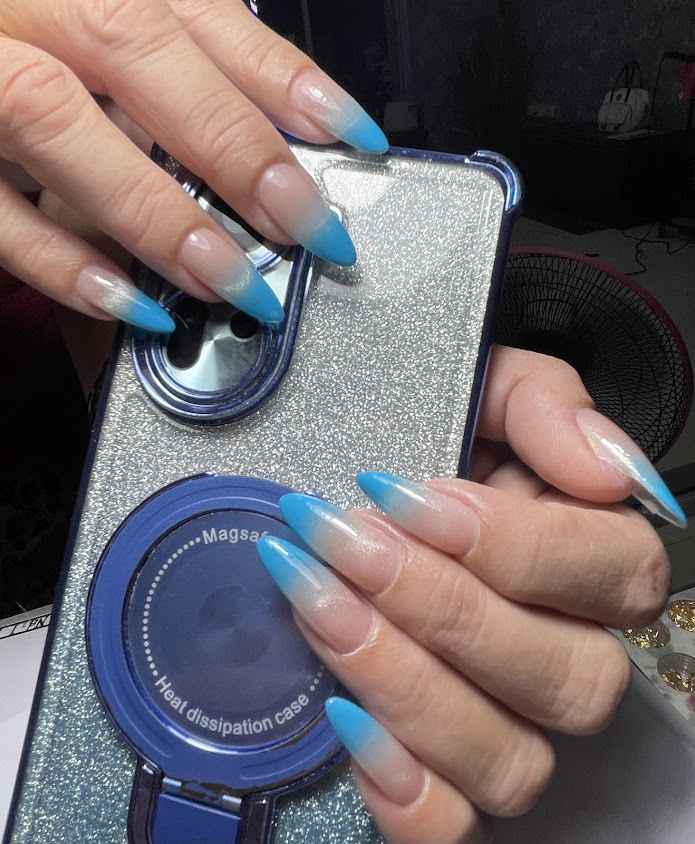 84 koa salon - 2