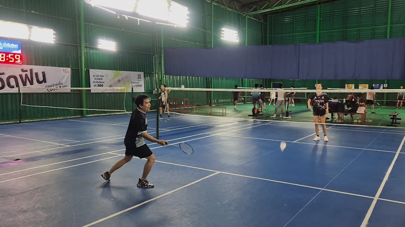 9court badminton - 3