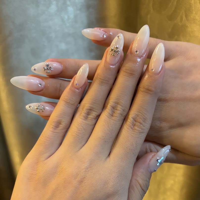 A&T NAIL - 4