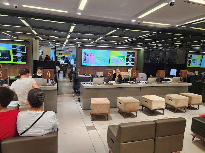AIS Shop Central Airport Plaza - 2