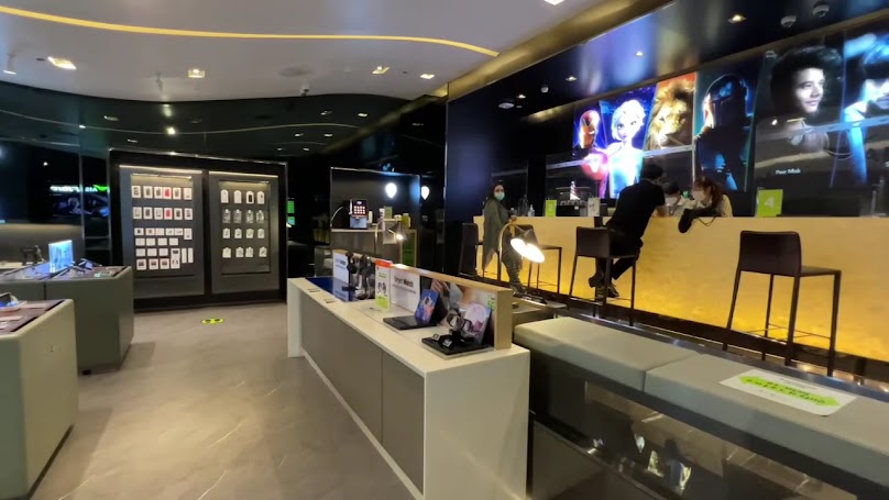 AIS Shop Central Embassy - 3