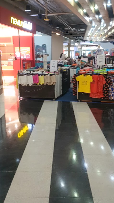 AIS Telewiz Laemtong Bangsaen - 2