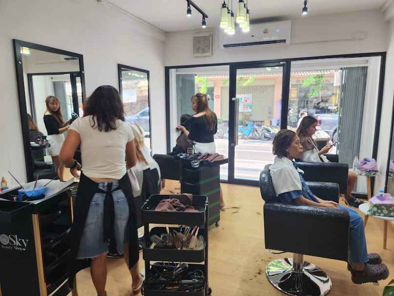 Akira salon ร้านทำผมย่านสาทร - 3