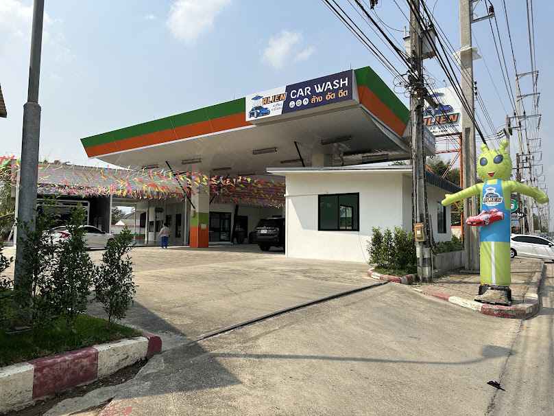 Alien Car Wash - 3