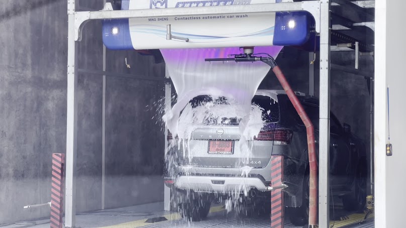 Alien Car Wash - 4