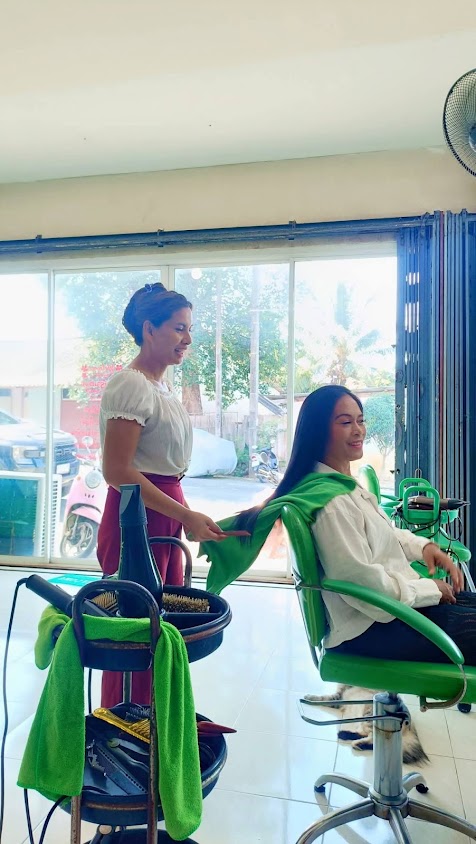 Annie's Hair Salon - 2