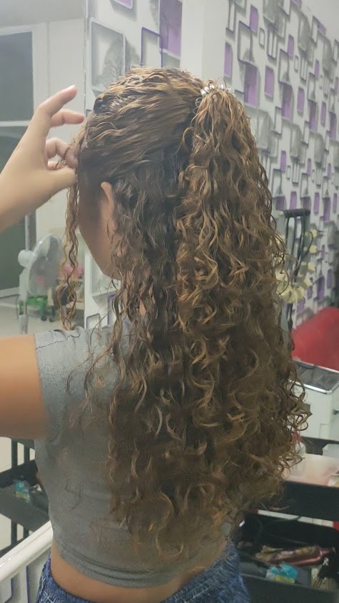 Annie's Hair Salon - 3