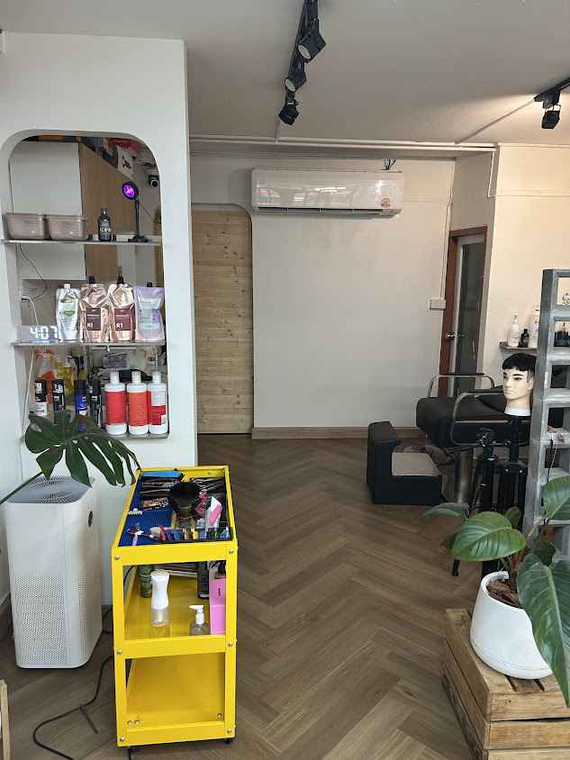 Another U Hair Studio ร้านตัดผมชายเชียงใหม่