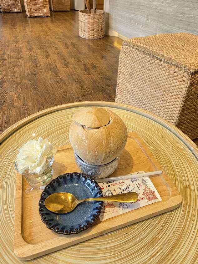 Antique Massage ( Wualai walking street branch Chiangmai) - 2