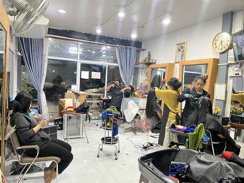 Aris hair salon - 1