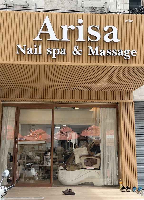 Arisa Nail Spa & Massage - 4