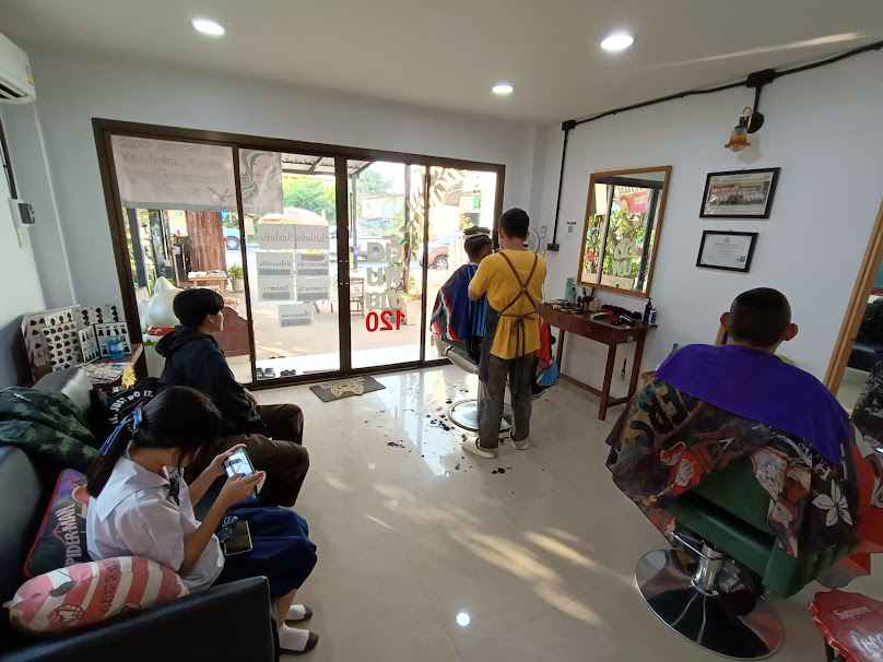 ARUN BARBER & SALON - 4