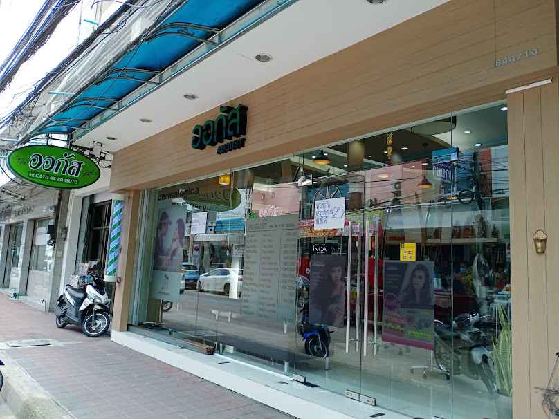 August hair stylist - 2