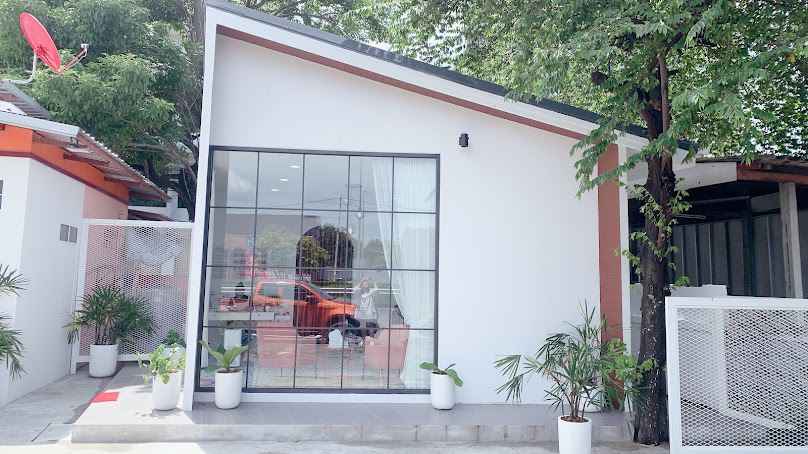 B.ROSÉ GROUP (Yaek Fai Chai)