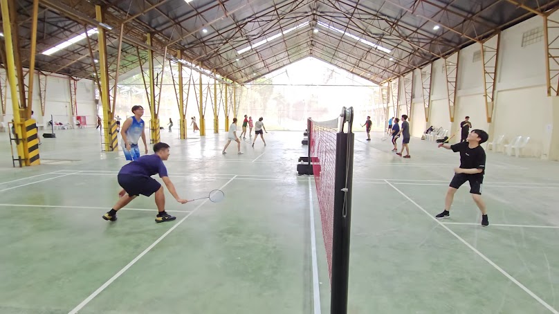 Badminton Courts @ Benchakitti Sports Center - 2