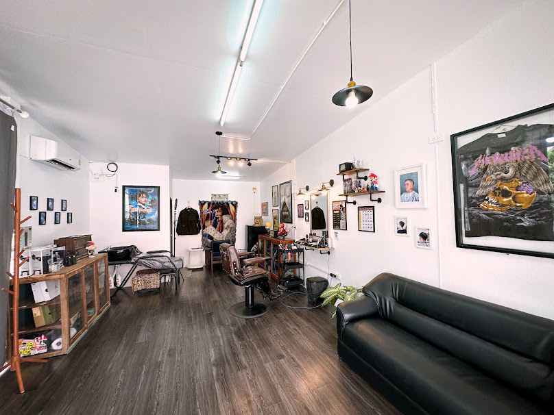 Ban Phuean Barber shop