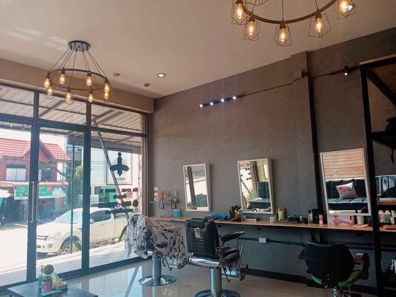 BARBER HOUSE 151 - 4