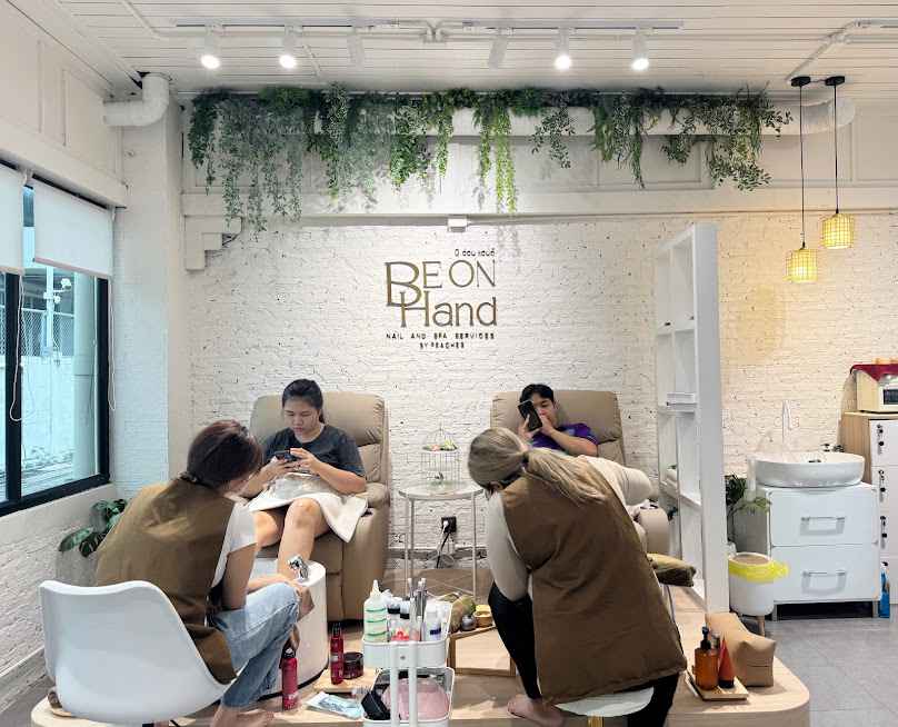 Be On Hand Nail & SPA & Lashes by Peaches สาขา โครงการไวท์มอลล์ (บางซื่อ ประชาราษฎร์ สาย 1)