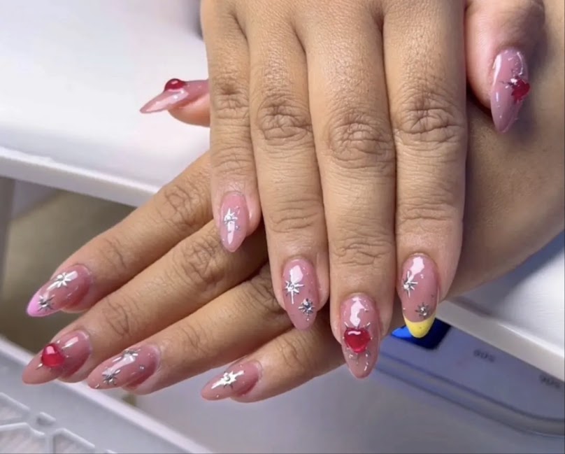 Beverly Nail (ร้านทำเล็บ)
