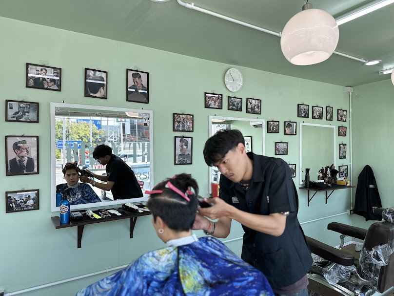 Billy The Kid Barbershop จรัญ 97