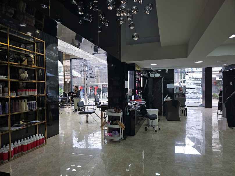 Blackhair Salon Nakhon Sawan