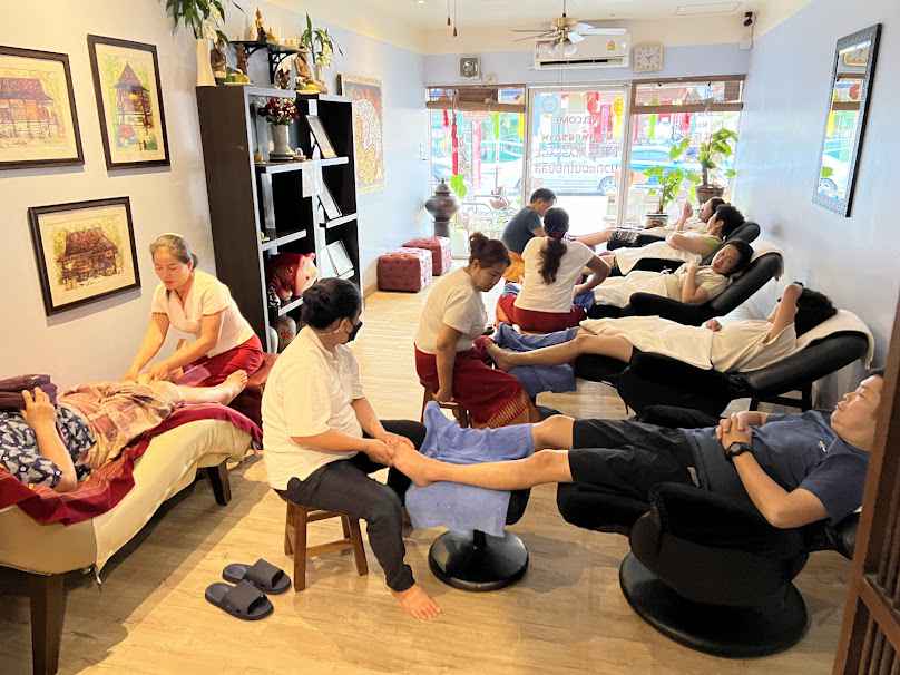 Bliss Massage - 4