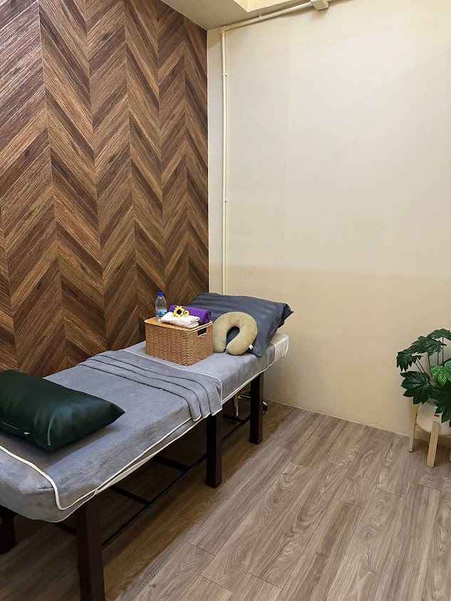 Body Fix Clinic ชั้น1ในสนามแบดมินตันพรหมลิขิต - 3
