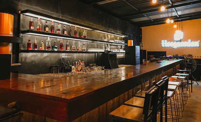 Boom Bar & Bistro - 3
