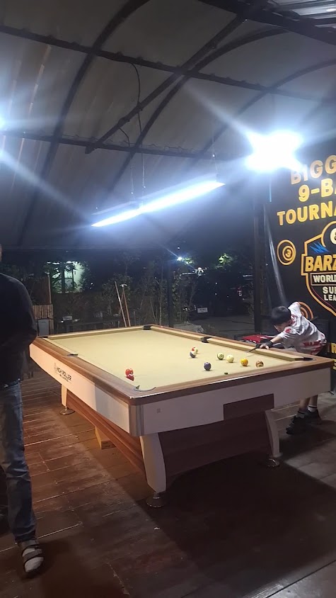 Brick Garden Bar - 3