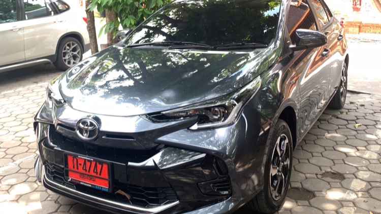 Car rental with driver