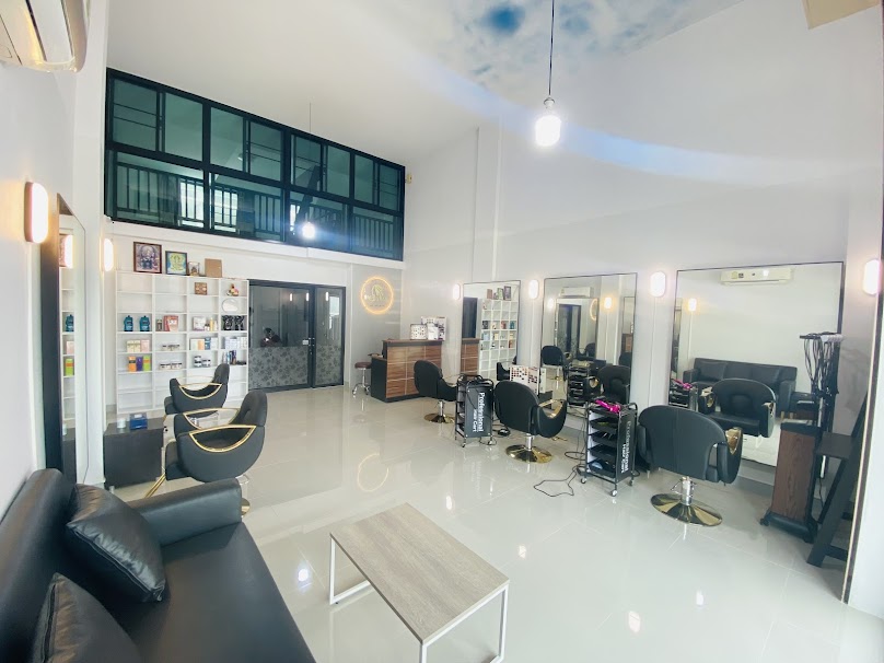 CENTRE POINT Hair & Salon - 4
