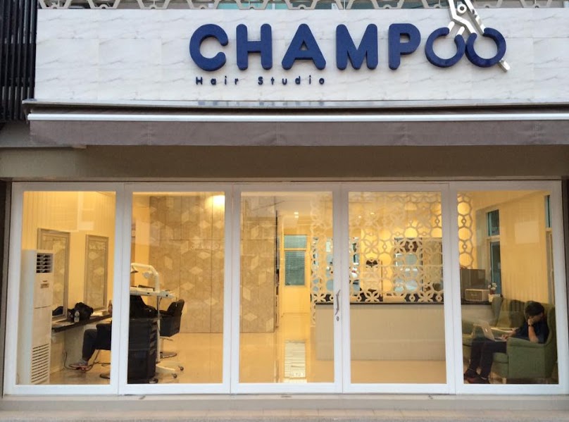 CHAMPOO hair studio - 1